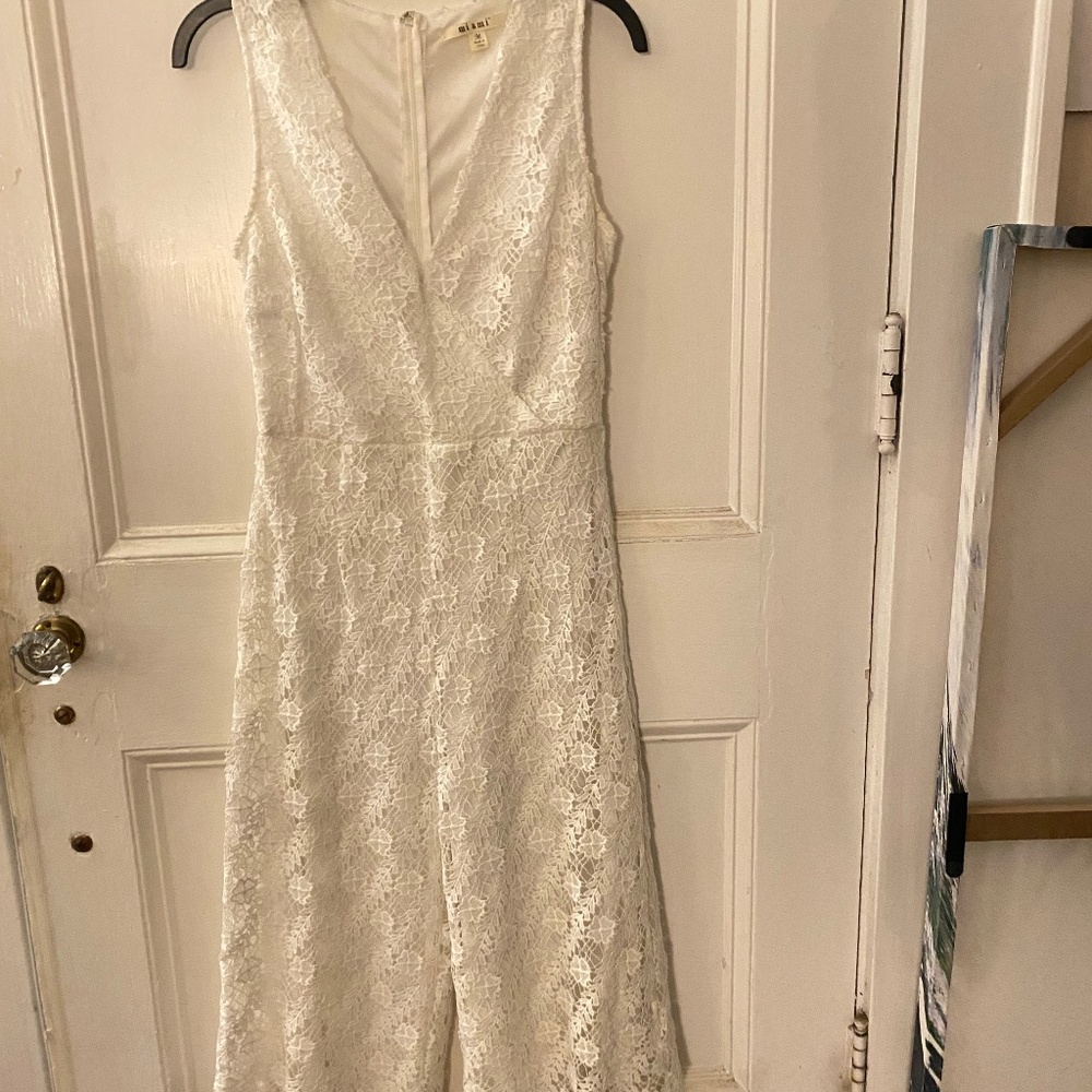Francesca’s mi ami White Lace Cropped Jumpsuit Elegant for Events - Size Medium
